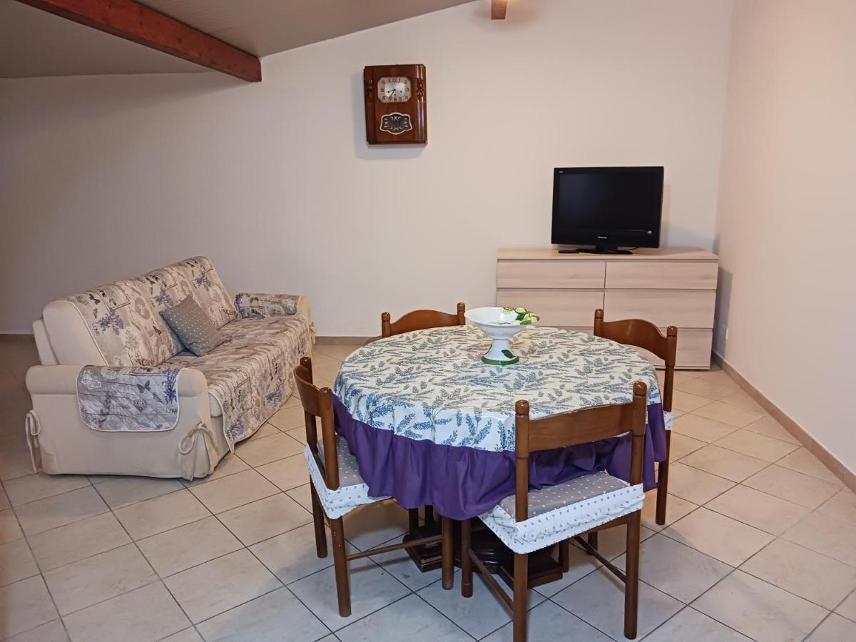 Nora Casa Vacanze/Bed And Breakfast Pula Kültér fotó