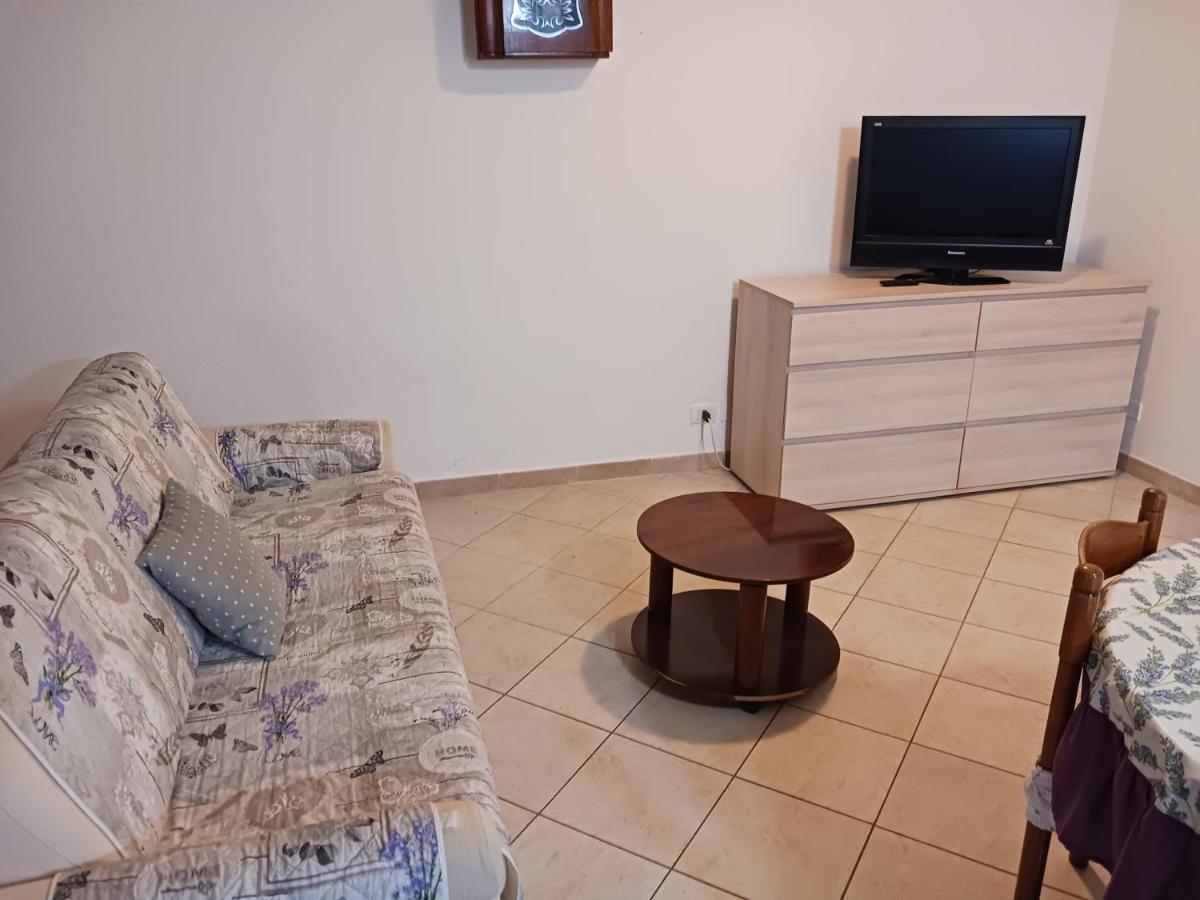 Nora Casa Vacanze/Bed And Breakfast Pula Kültér fotó
