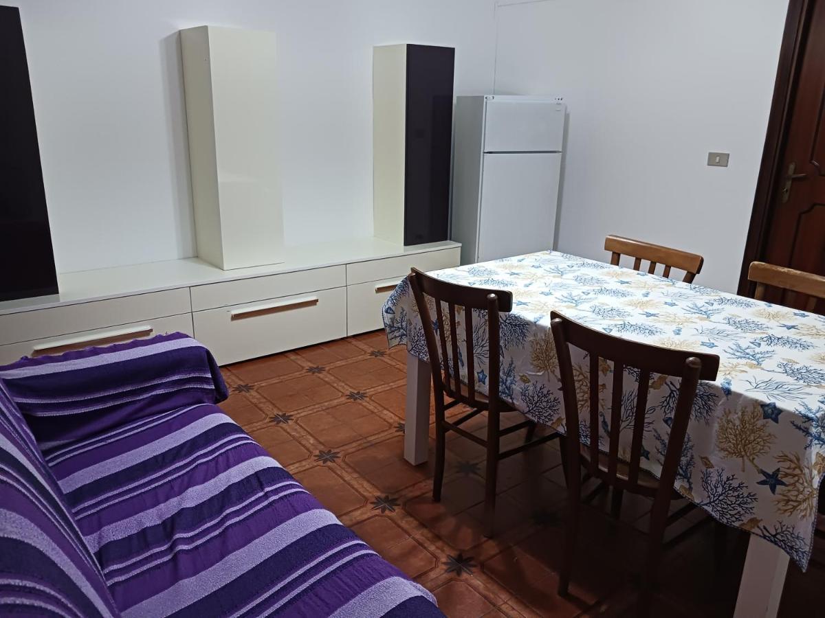 Nora Casa Vacanze/Bed And Breakfast Pula Kültér fotó